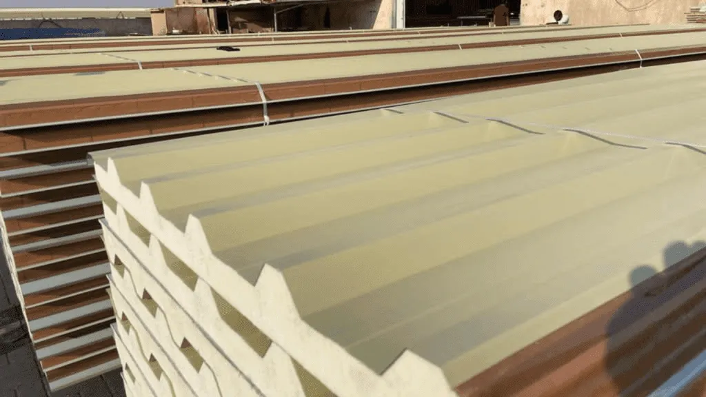 ملاحق ساندوتش بانل في الجنوب الدليل الشامل للتكلفة، المميزات