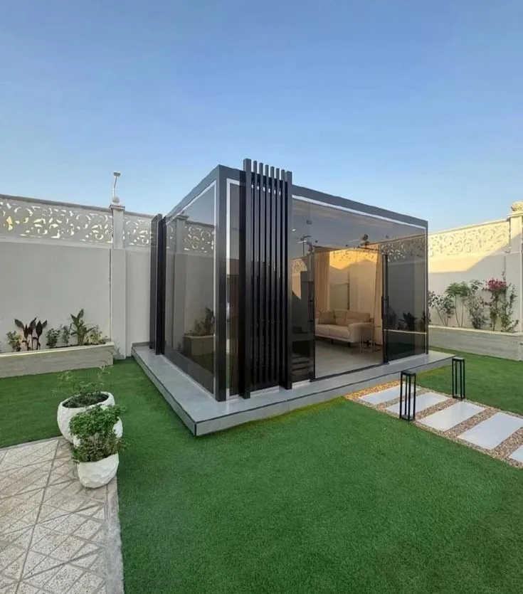 مجالس خارجية زجاجية فاخرة في أبها|تصميم وتركيب مجالس 