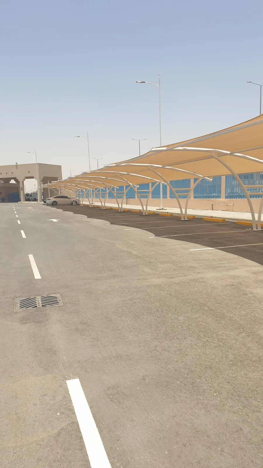 تركيب مظلات وسواتر في عسير