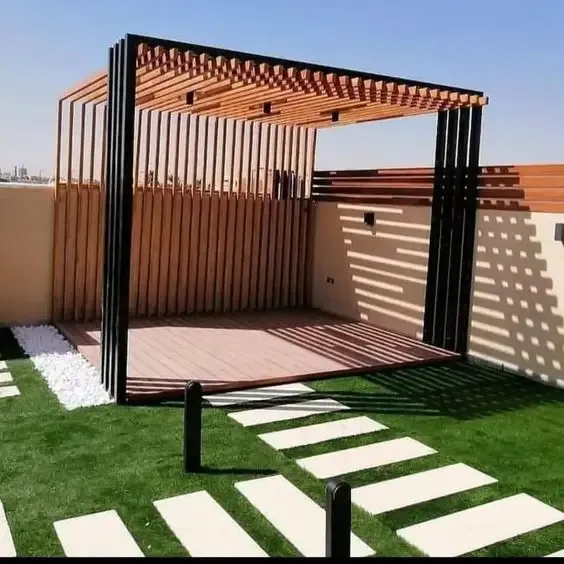 مظلات وجلسات وبرجولات حديثة في الجنوب 