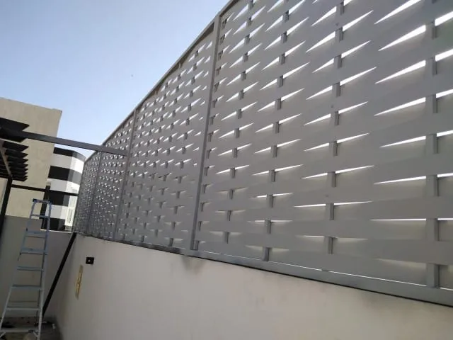 افضل تركيب سواتر بكافة أنواعها وأشكالها في جيزان 