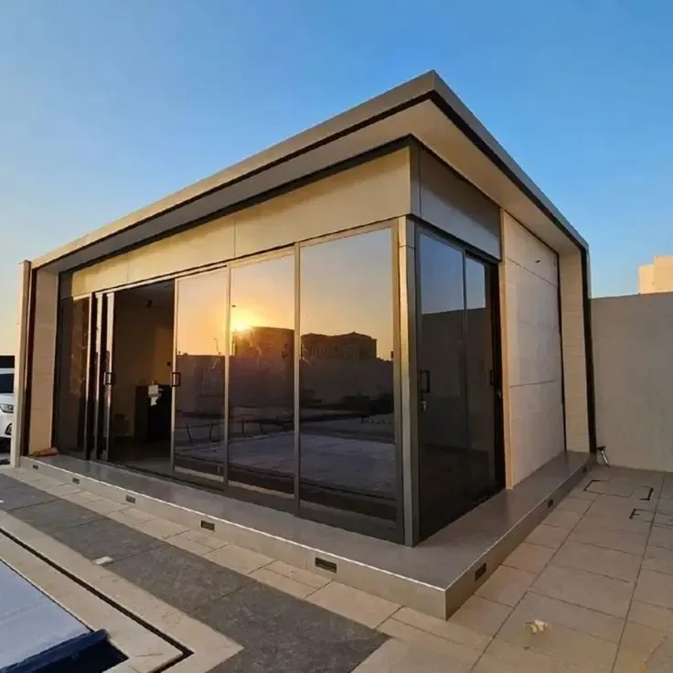 بناءملاحق وجلسات أسطح بالجنوب وأبها وجيزان 