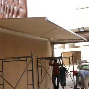 شركة تنفيذ أعمال مظلات متحركة بأسعار مناسبة بالجنوب 