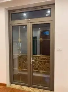 معلم تركيب كرديوم ابواب وشبابيك في الجنوب وأبها وعسير 