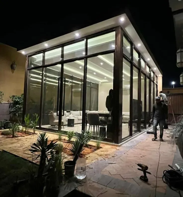 افضل تركيب مجالس زجاجية جاهزة ومظلات سيارات بالجنوب 