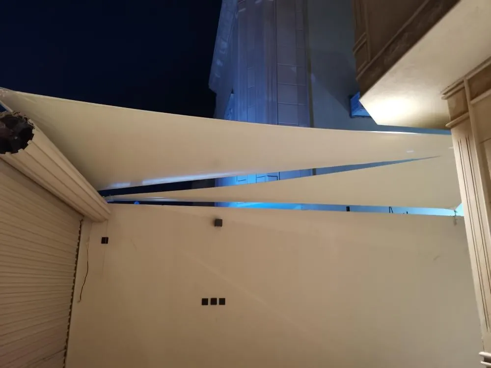 تركيب مظلات شد إنشائي – تصميمات عصرية ومتينةفي الجنوب وأبها 