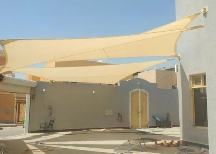 تركيب مظلات شد إنشائي – تصميمات عصرية ومتينةفي الجنوب وأبها 