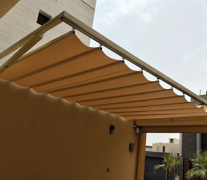 مظلات سحب يدوي ومظلات خزانات بالجنوب :حلول تظليل عملية 