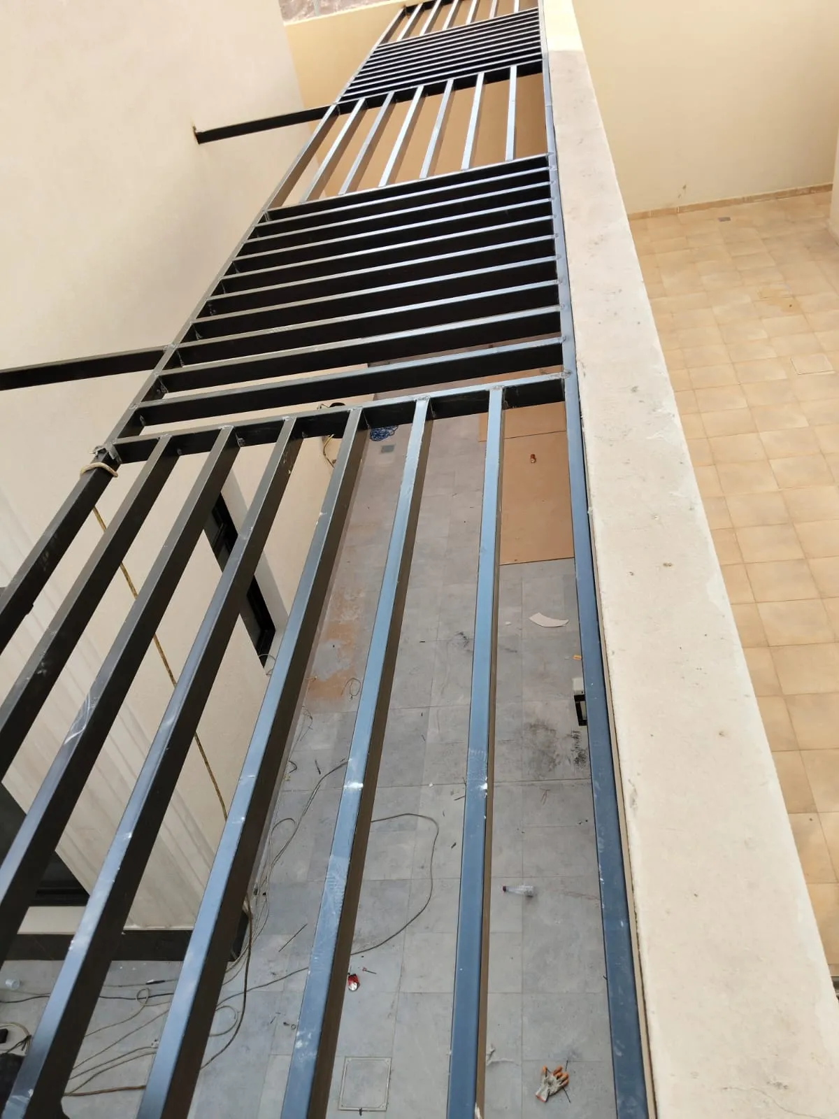 مظلات وسواتر عسير