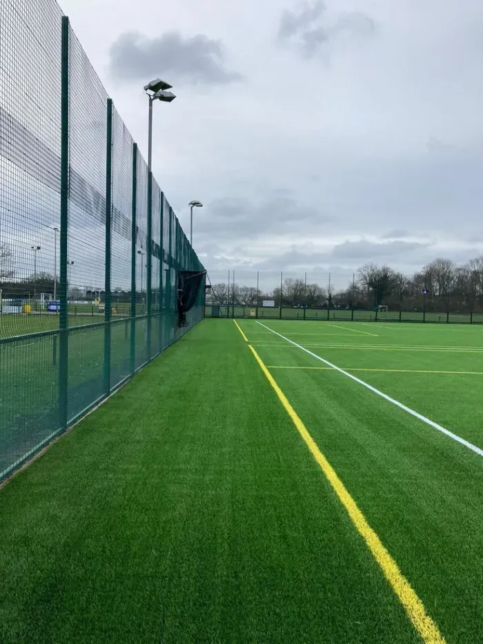 ورشة حداد شبوك أسلاك مجلفنة بالجنوب