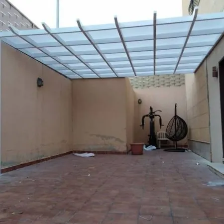 تركيب مظلات في عسير: الحل الأمثل لحماية المساحات المفتوحة