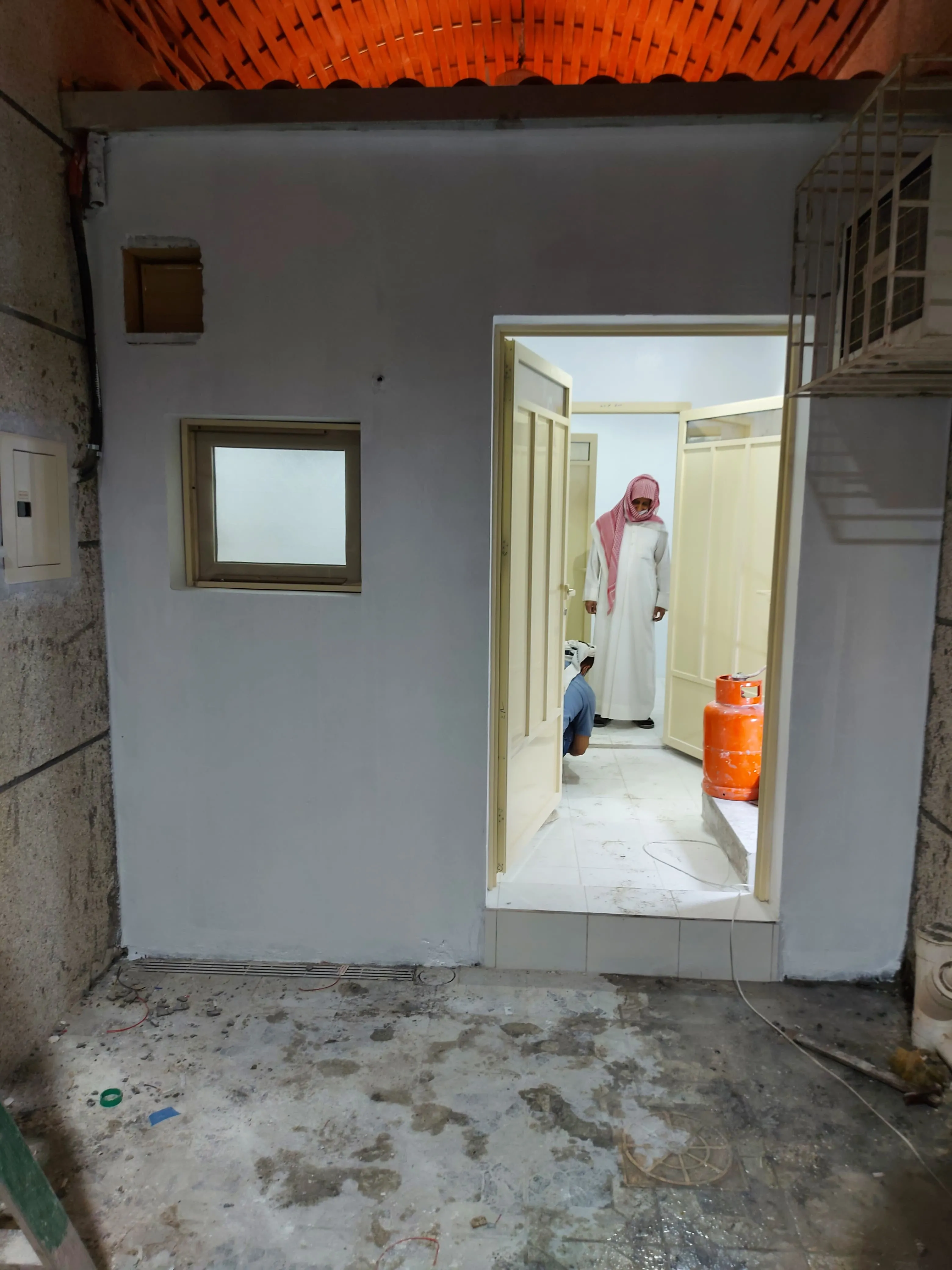 ملاحق ومجالس البناء الحديث ومجالس ملكيه في الجنوب