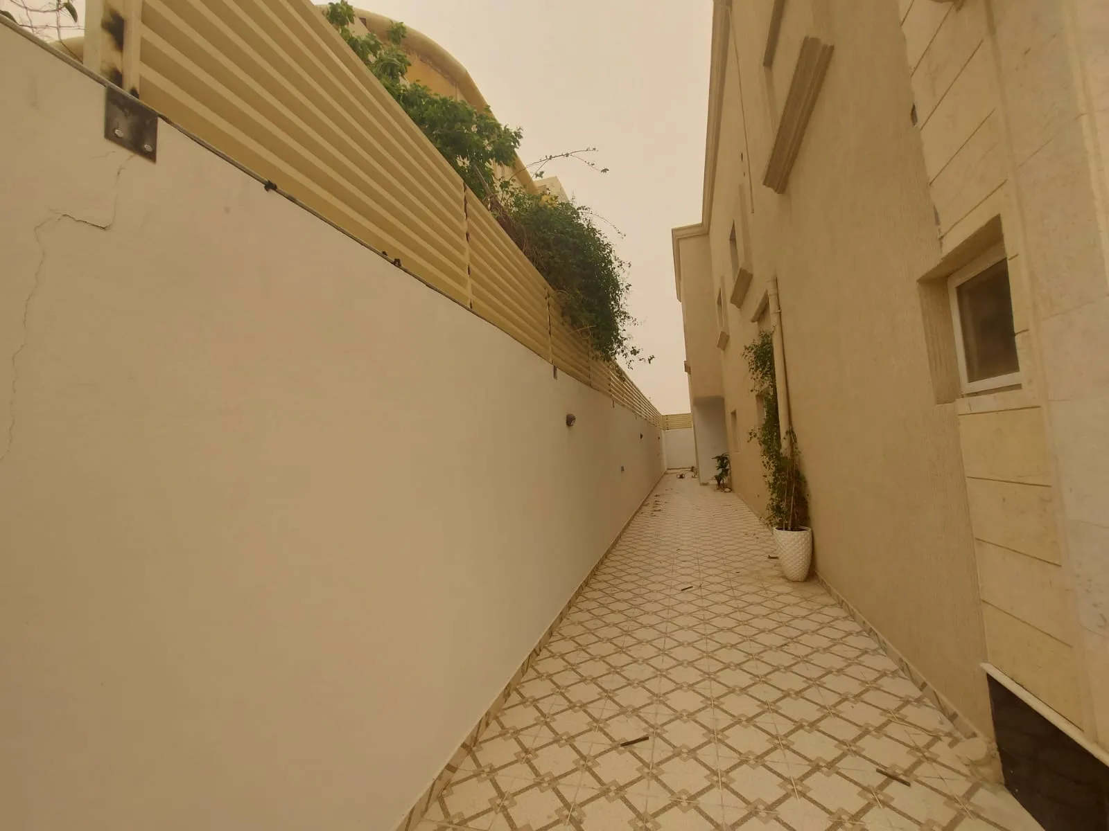 سواتر المنازل والفلل في الجنوب لأنواع، الأسعار، وأحدث سواتر 