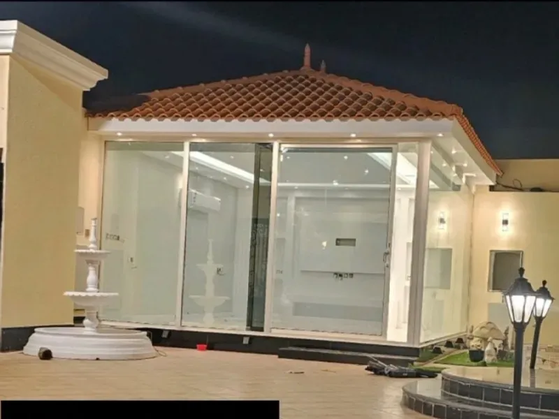 غرف إضافية خارجية وملاحق للاستراحة (أو للضيافة)في الجنوب 