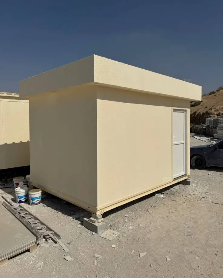 غرف إضافية خارجية وملاحق للاستراحة (أو للضيافة)في الجنوب 