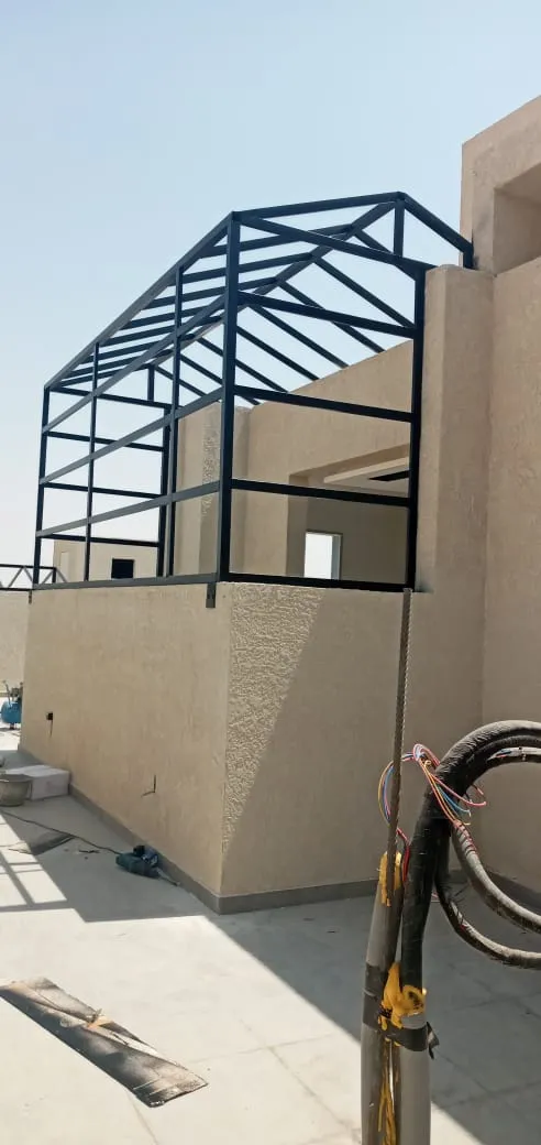 غرف إضافية خارجية وملاحق للاستراحة (أو للضيافة)في الجنوب 