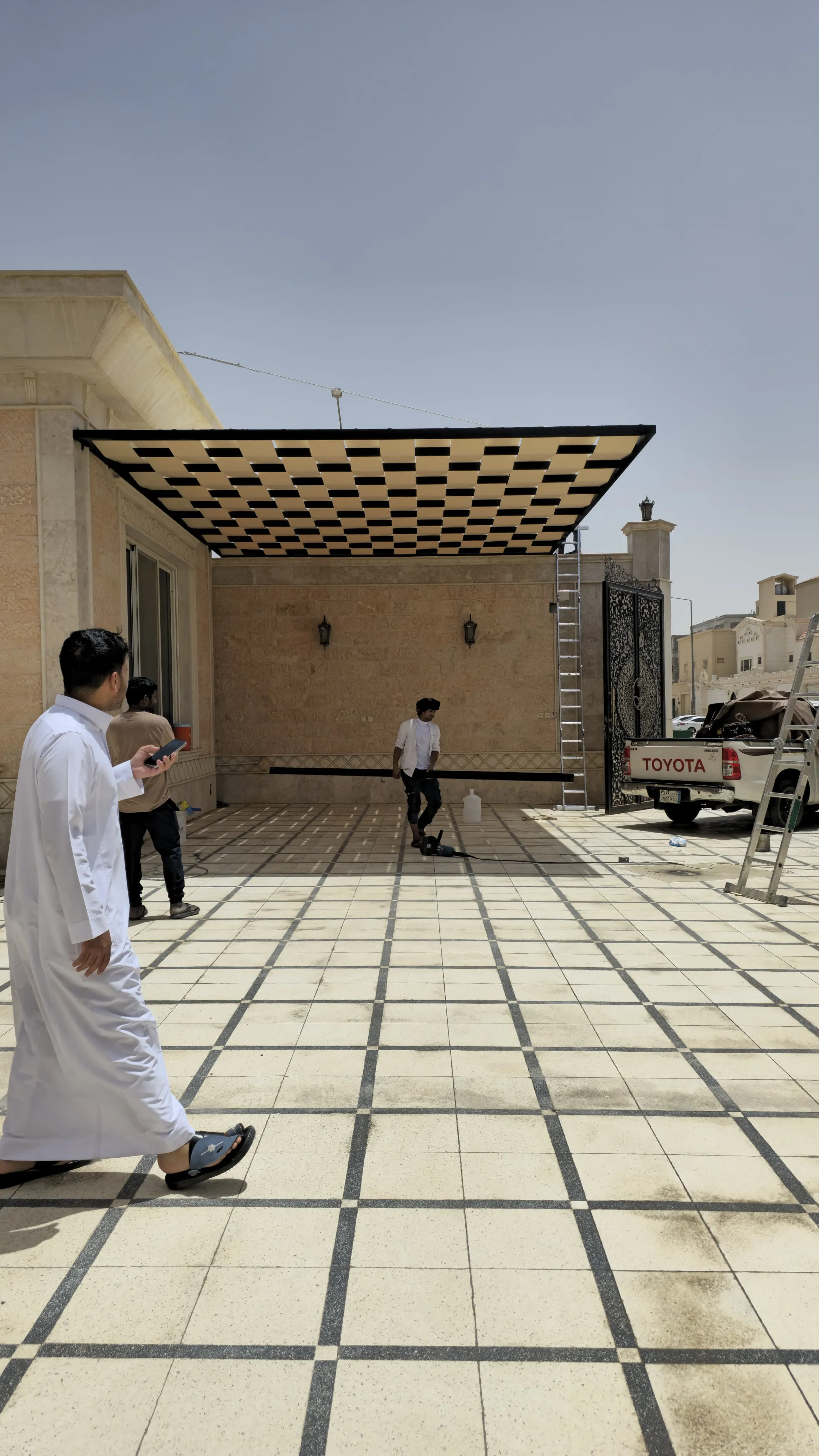 مظلات وسواتر الجنوب لاحواش الفلل منازل دليل الفخامة والحماية