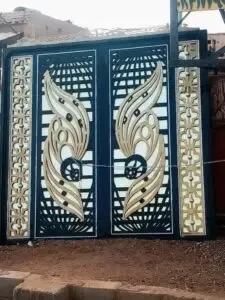 حداد منتقل في تركيب أبواب وشبابيك ونوافذ بالجنوب بجودة عالية