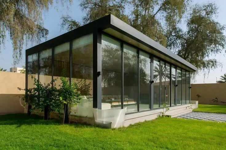 ملاحق خارجية| تركيب ملاحق ساندوتش بانل | ملاحق زجاجية فخمة 