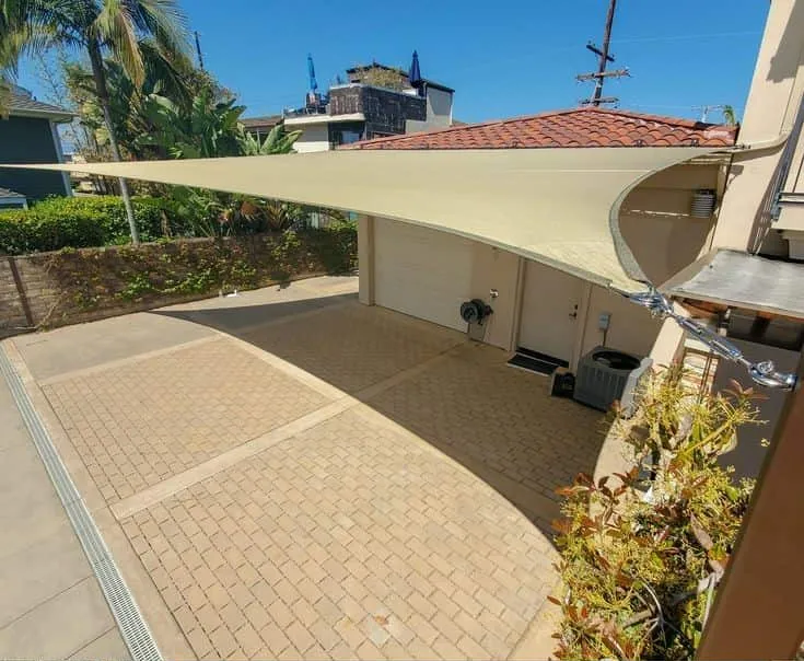 تحويل الفناء إلى واحة في أبها:للمظلات والحدائق ومظلات