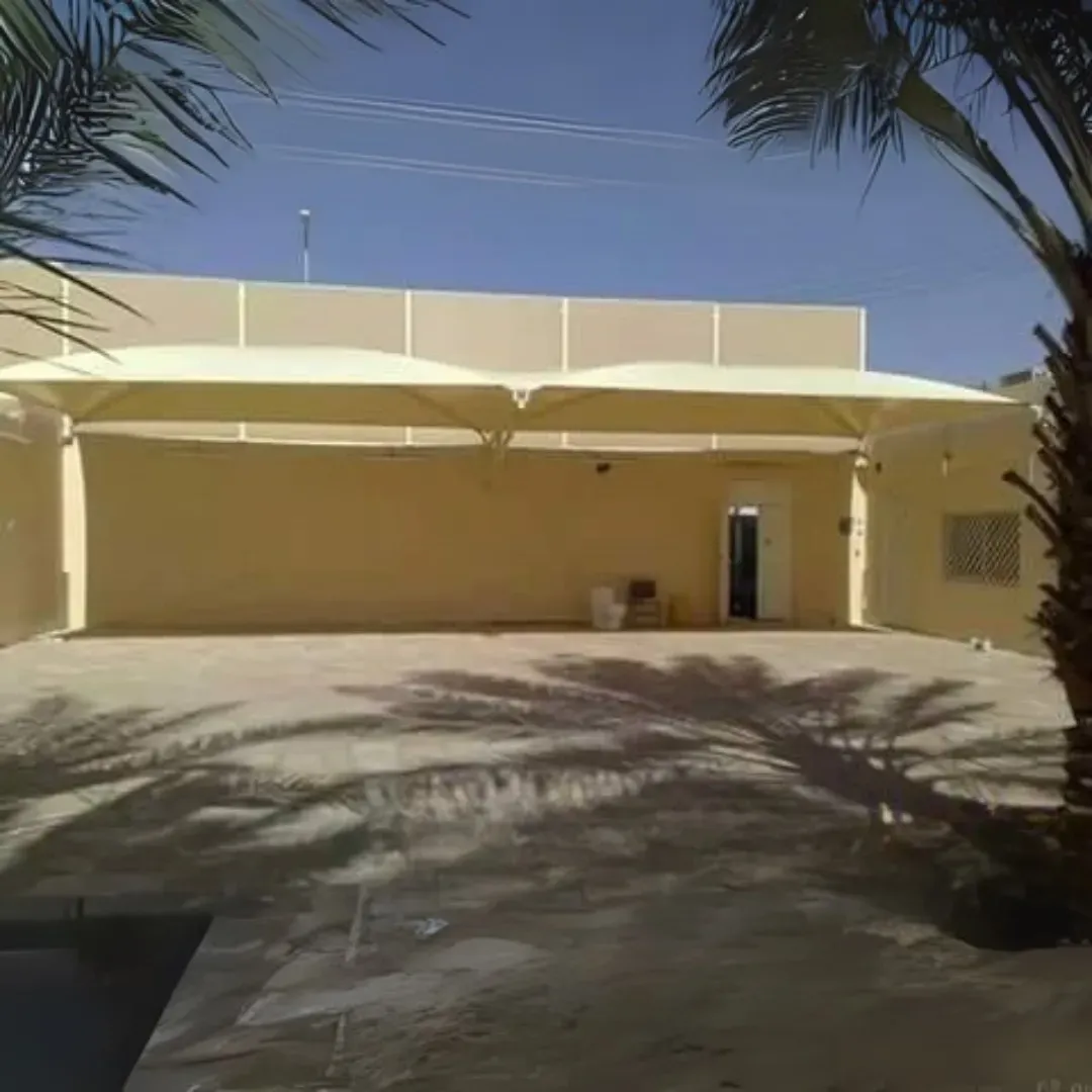 مظلات جلد PVCهرميه في بالجنوب: الجودة والمتانة بأسلوب عصري