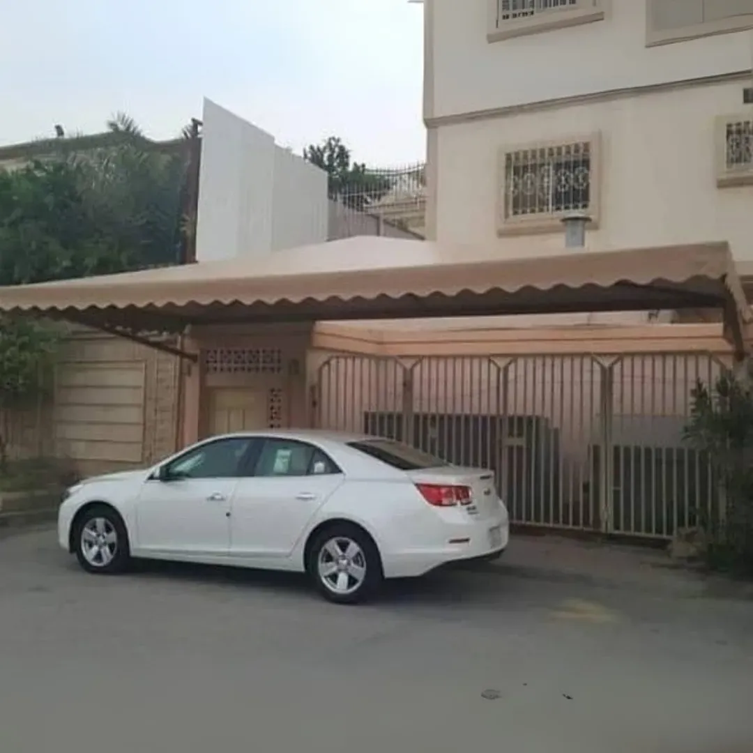 مظلات جلد PVCهرميه في بالجنوب: الجودة والمتانة بأسلوب عصري