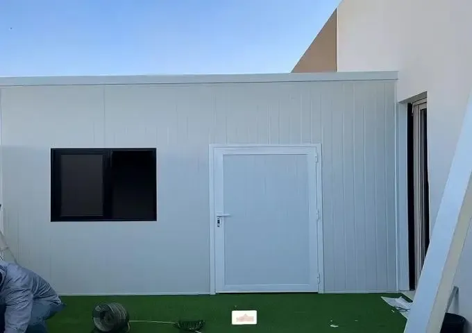 تركيب ساندوتش بنل للملاحق في الجنوب وابهاء:التكلفة، الخطوات