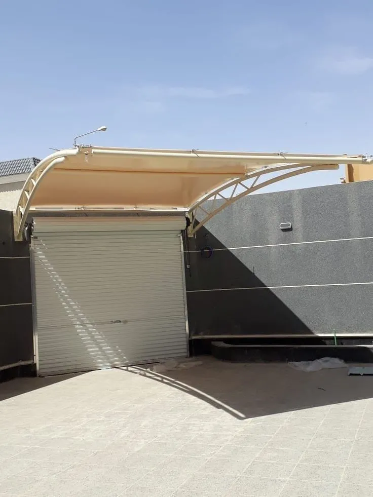 اصلاح مظلات كراج مقوسة بتثبيت آمن في الجنوب وابهاء 