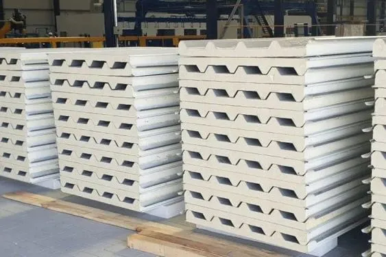 ملاحق ساندوتش بانل في الجنوب الدليل الشامل للتكلفة، المميزات