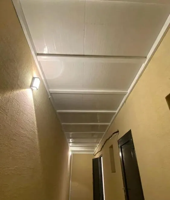 ملاحق ساندوتش بانل في الجنوب الدليل الشامل للتكلفة، المميزات