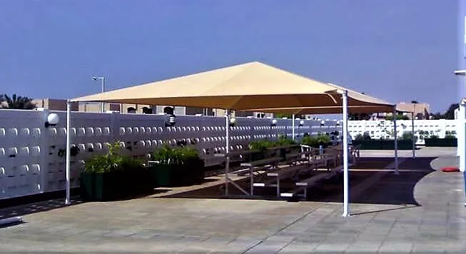 أفضل أنواع مظلات حدائق ومسابح بالجنوب وابهادليل شامل للأسعار