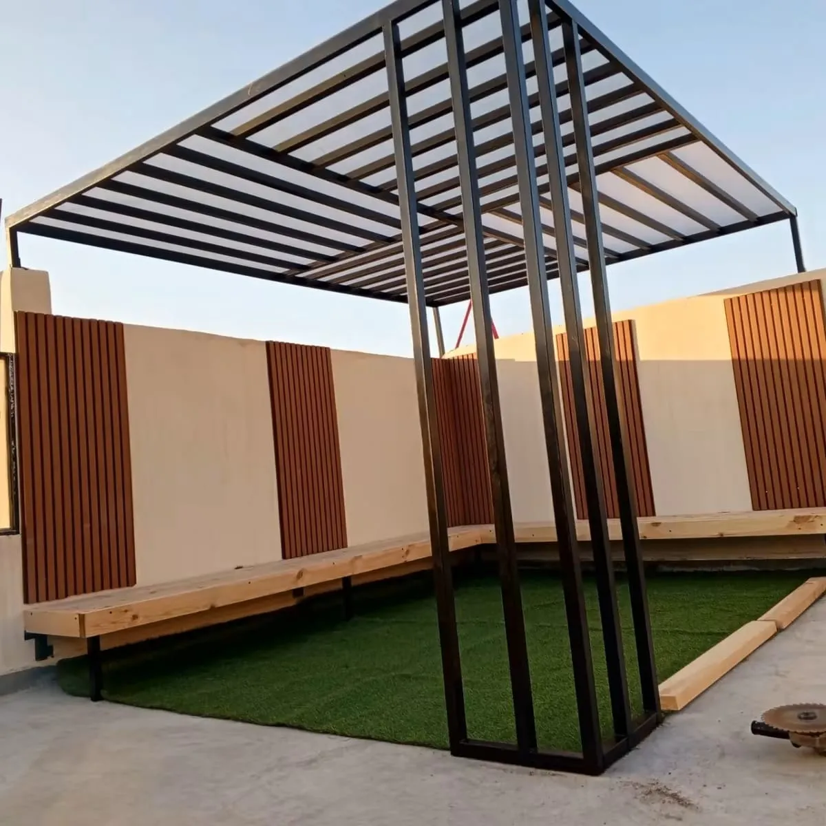 حدادتركيب برجولات حديد للأحواش في نجران:أفضل التصاميم