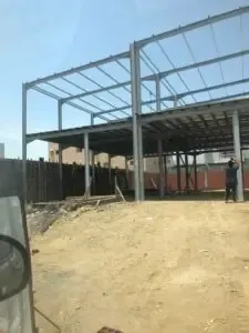 "أفضل شركة تركيب هناجر ومستودعات في خميس مشيط لعام 2026