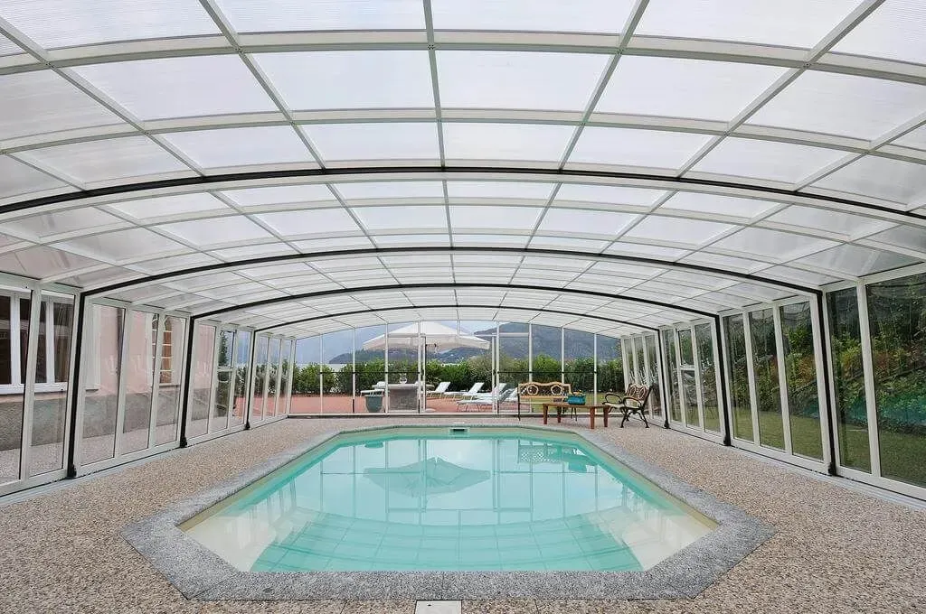 مظلات تغطية مسابح بالجنوب وابها حماية كاملة من الشمس والغبار