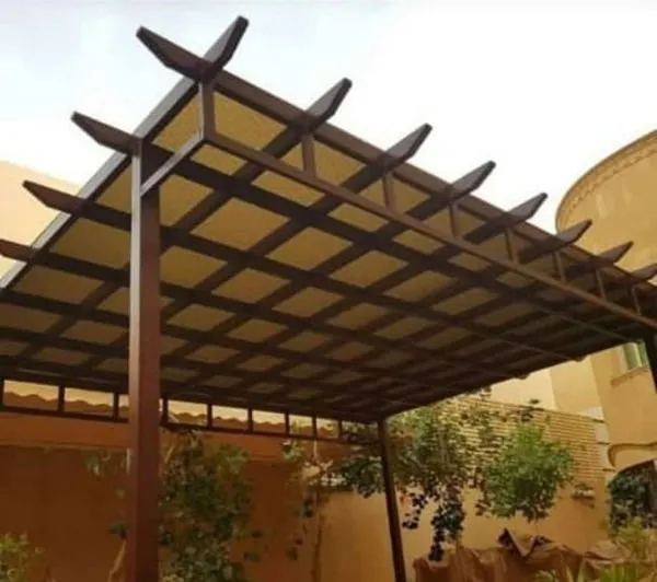 مظلات لكسان في جنوب المملكة:دليل الفخامة والحماية القصوى