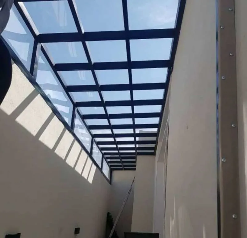 مظلات لكسان في جنوب المملكة:دليل الفخامة والحماية القصوى