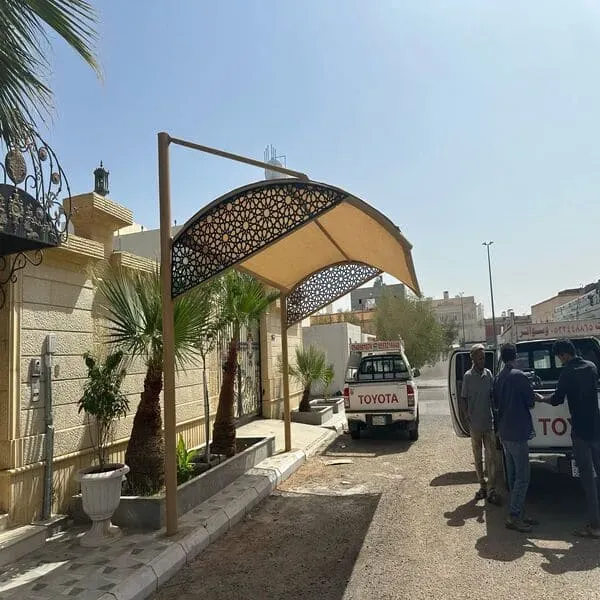 دليل تركيب أفضل مظلات خارجية للمنازل في الجنوب لعام 2026