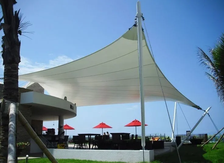 مظلات سيارات وشبكات الشد الإنشائي والمظلات المتحركة بالجنوب