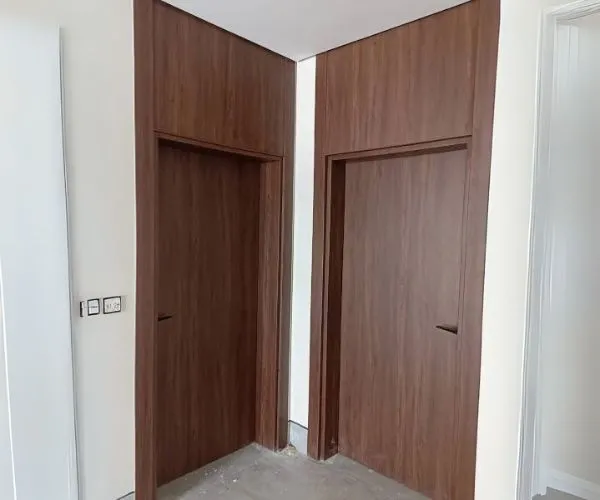 أبواب خشب داخلية مودرن بالجنوب:الفخامة والجودة للأبواب الخشب