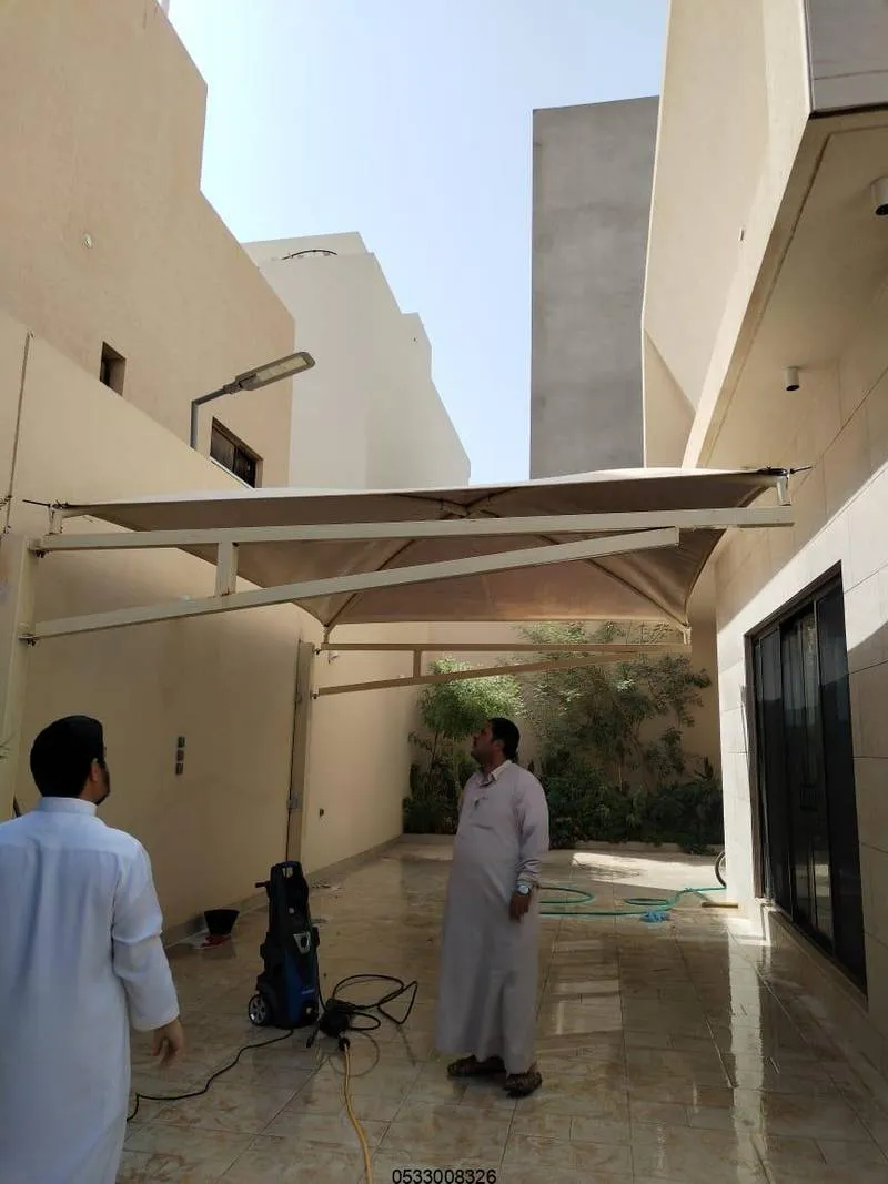 دليل شامل حول تركيب مظلات سيارات بالجنوب: الأنواع، الأسعار