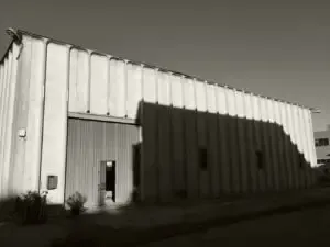 دليل أفضل أنواع الهناجر والمستودعات الأكثر مبيعات في نجران 