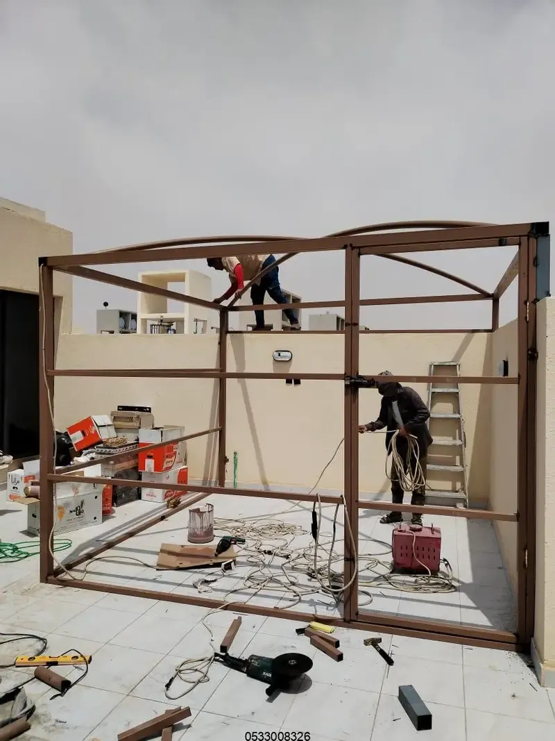 أفضل جلسات خارجية 2026 في أبها: دليل الفخامة والراحة وضمان