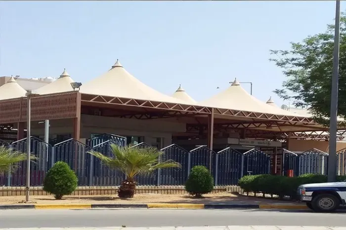 تركيب مظلات هرمية في أبها:أفضل أنواع وتصاميم المظلات الهرمية