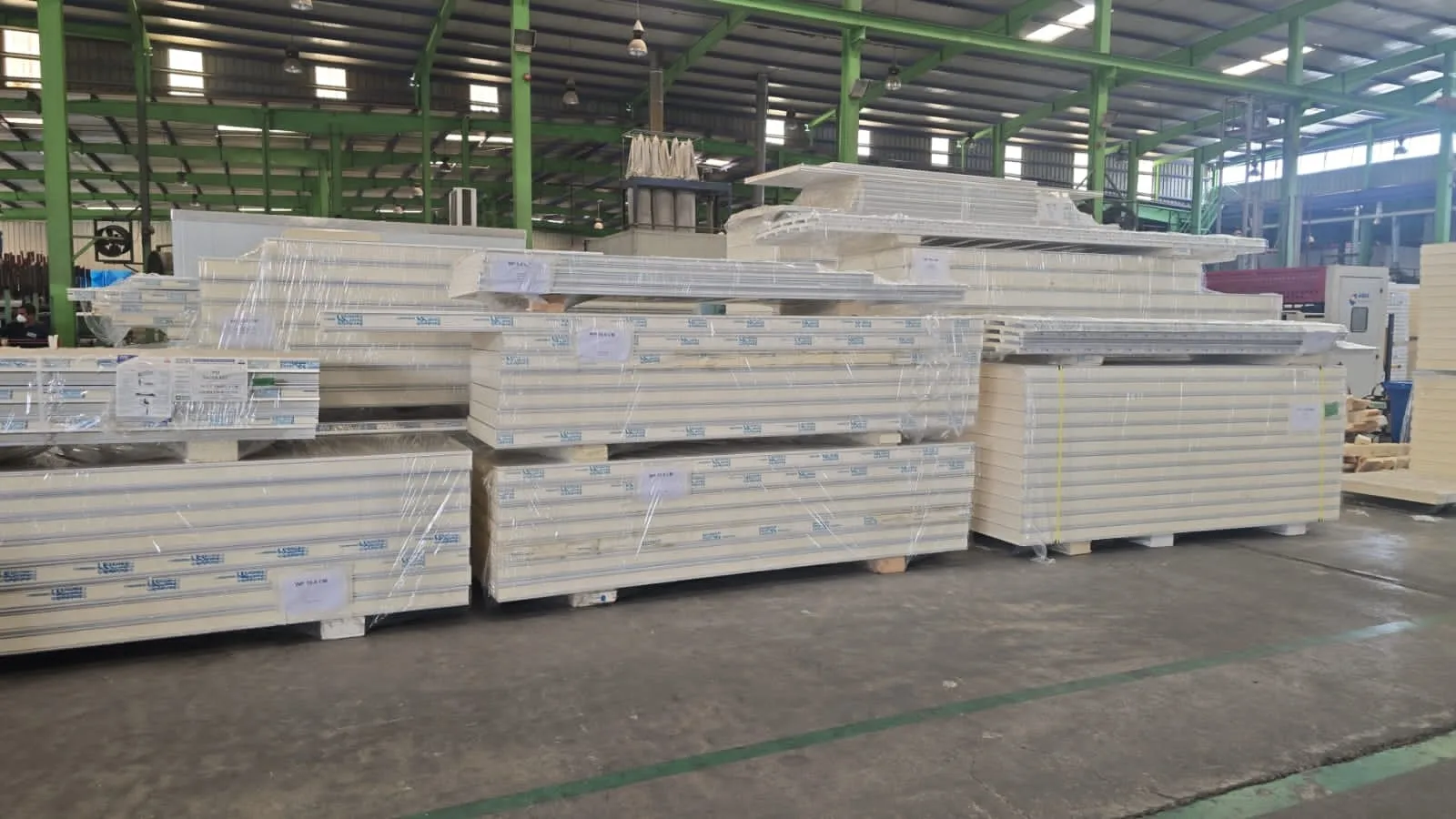 تركيب الساندوتش بانل في أبها باالأنواع،والأسعار، وأفضل شركات