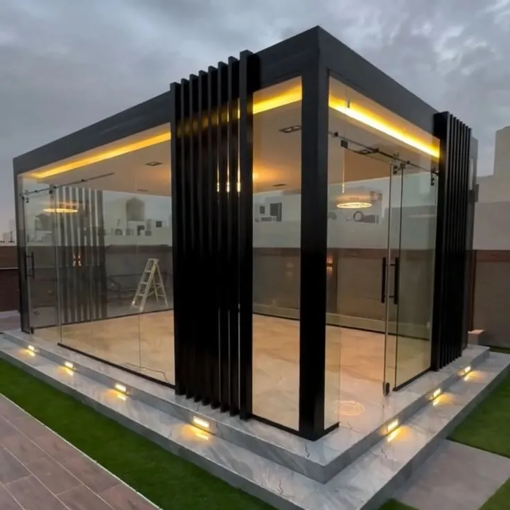مجالس خارجية زجاجية فاخرة في أبها|تصميم وتركيب مجالس 