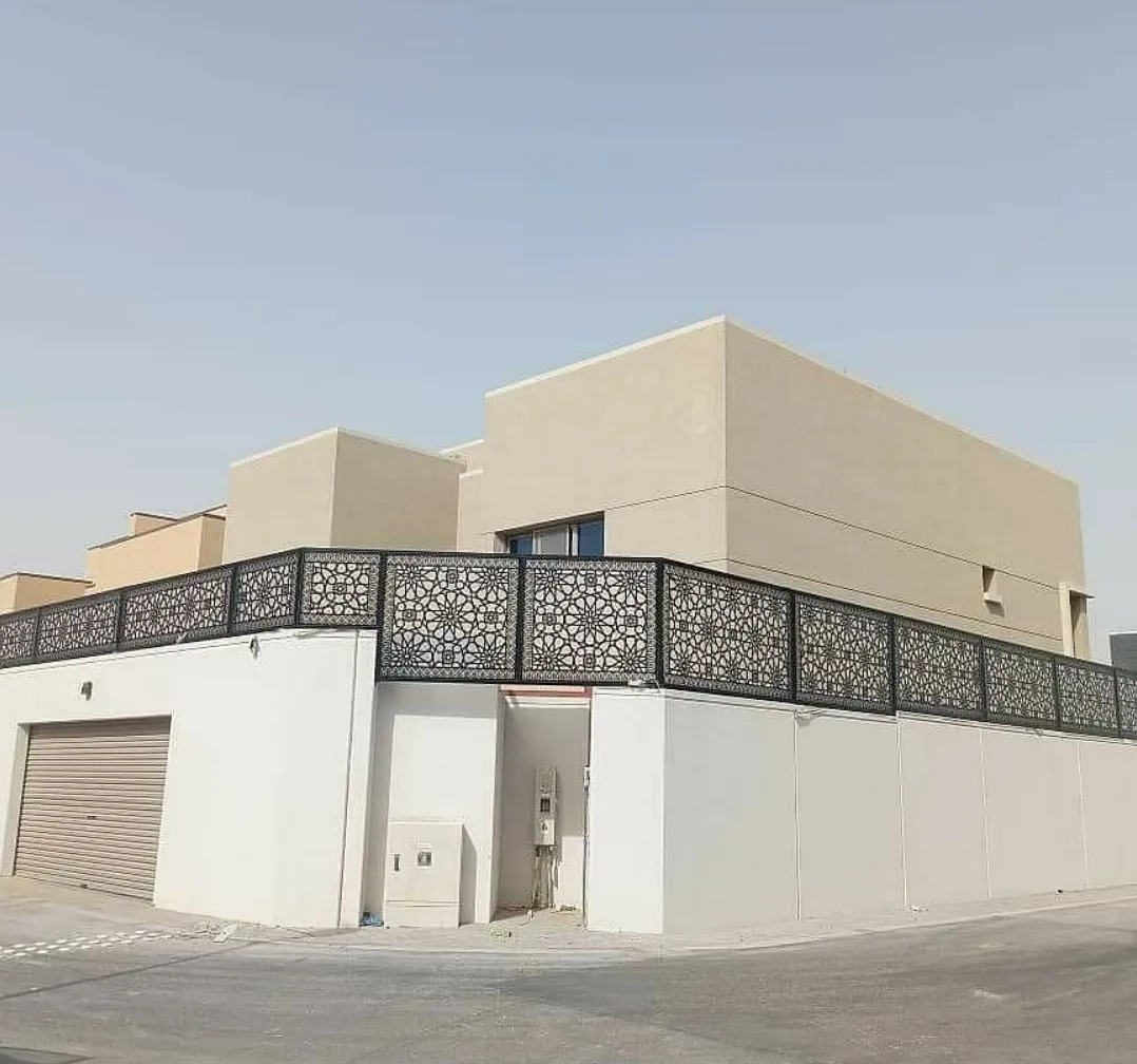 سواتر في أبها بجميع أنواعها وأشكالها 