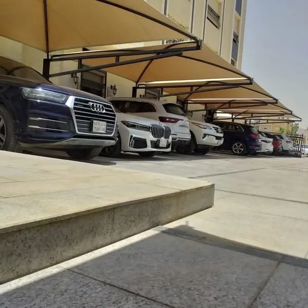 مظلات خارجية وسيارات في أبها: حلول عصرية للتظليل