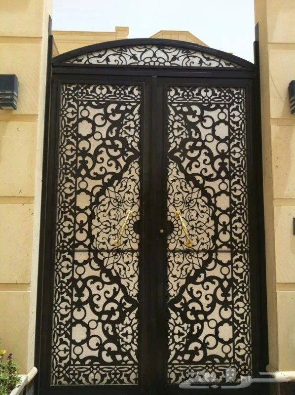 حداد مظلات وأبواب في أبها 