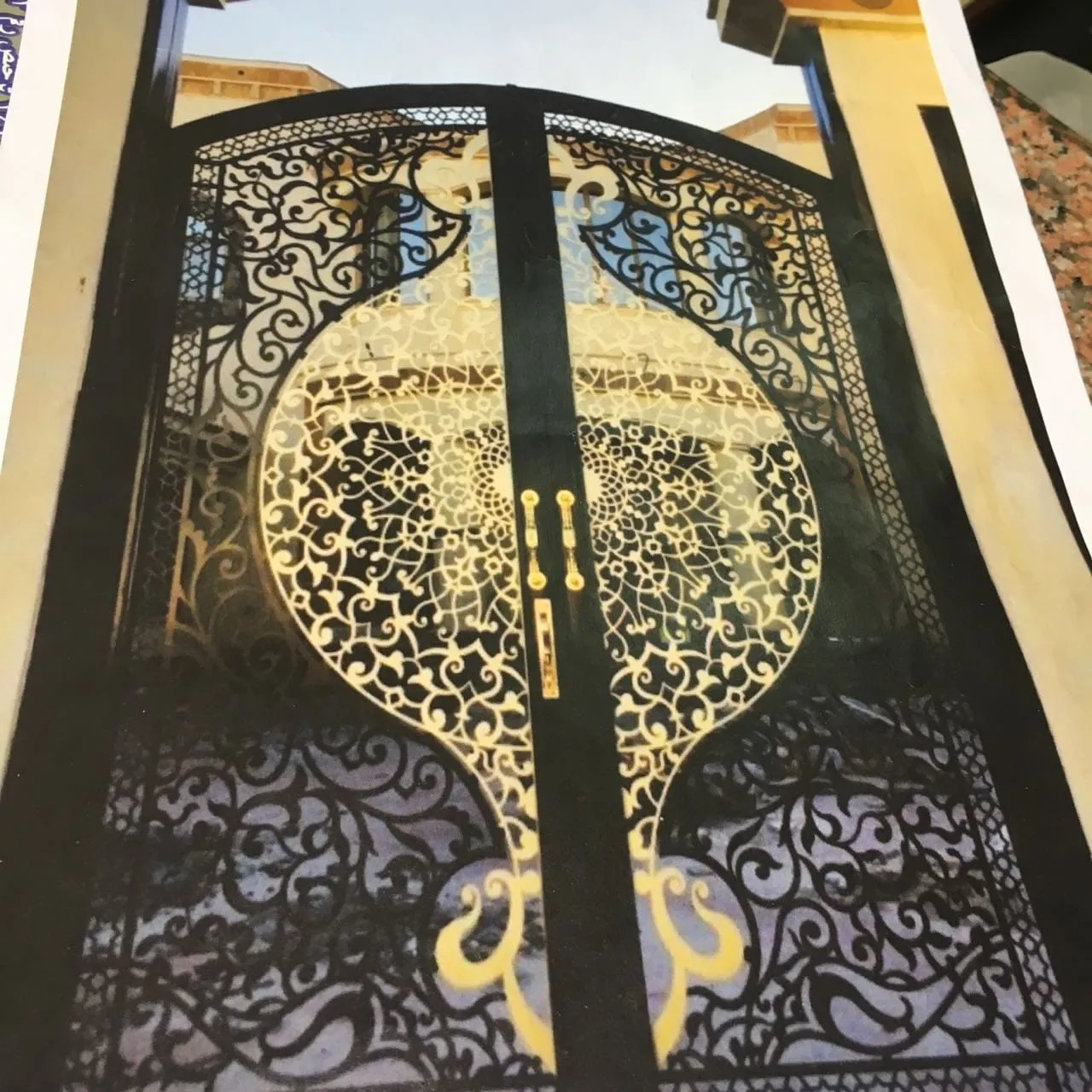حداد مظلات وأبواب في أبها 