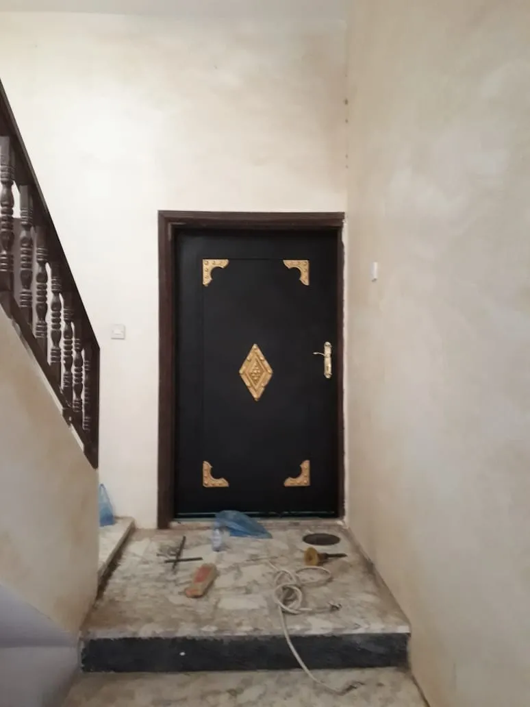 حداد مظلات وأبواب في أبها 
